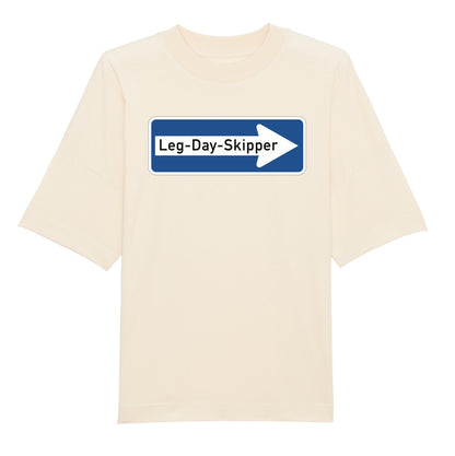 Leg-Day-Skipper Oversize Pump Cover-T-Shirt-Swolemates